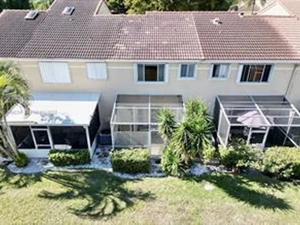 3490 Deer Creek Palladian Circle, Deerfield Beach, FL 33442