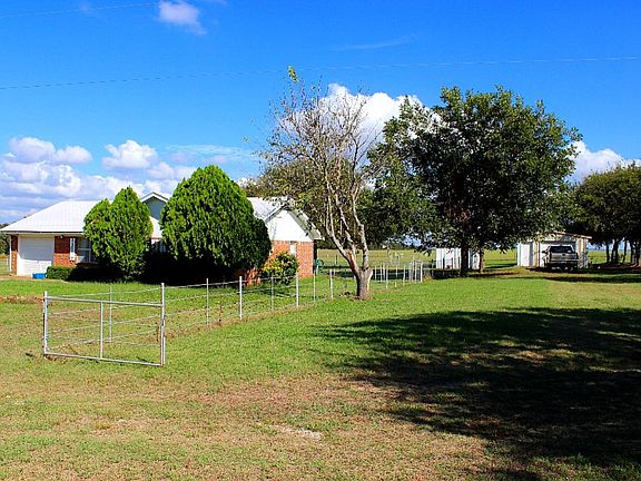 2nd image of 401 County Road 448