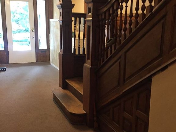 3rd image of 424 North St APT 2