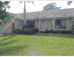 1st image of 476 NW 105th Dr