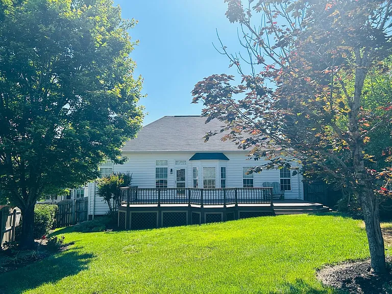 711 Dutchman Ct — Photo 47