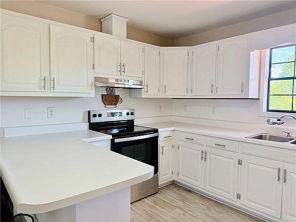 5th image of 5690 Drusilla Ln
