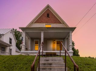 538 W Lincoln Ave, Ionia, MI 48846