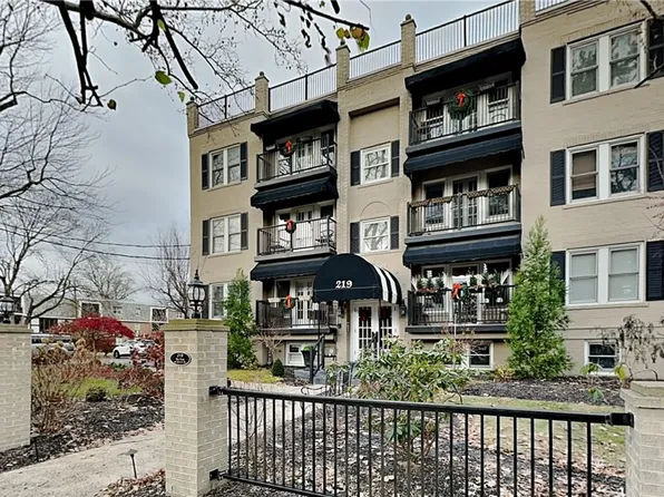 219 Beaver St APT 1B, Sewickley, PA 15143
