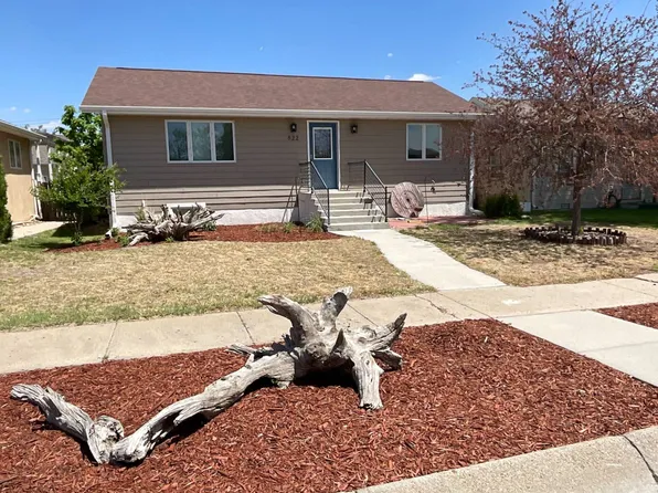 522 K St, Bridgeport, NE 69336
