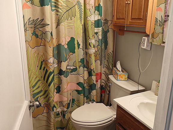5th image of 2728 Bellwood Ave