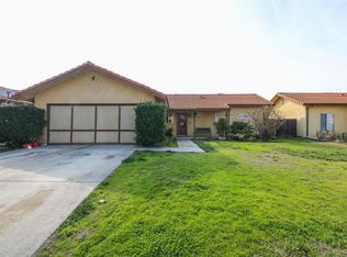209 Valle De Paz Ave, Firebaugh, CA 93622