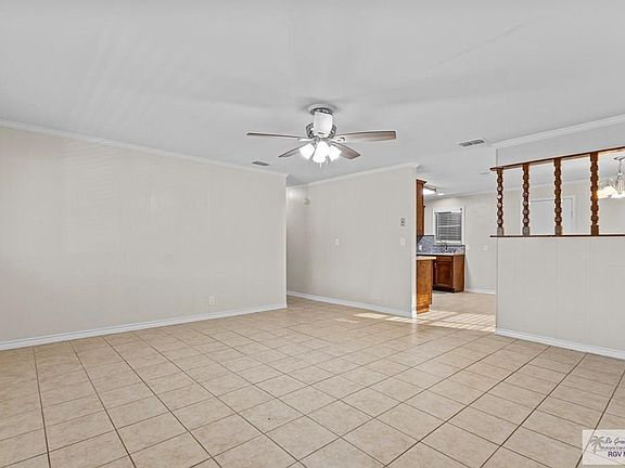 3rd image of 717 Mendez St