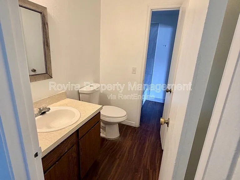1809 Bronson Dr #D — Photo 6