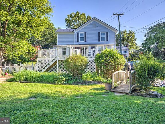 2nd image of 303 E Colonial Hwy