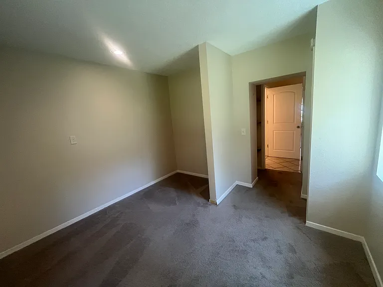 17803 N Fruitport Rd — Photo 13