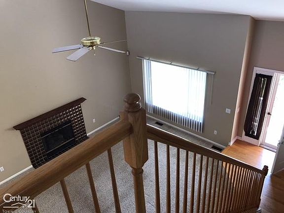 4th image of 1813 Stanford Ct