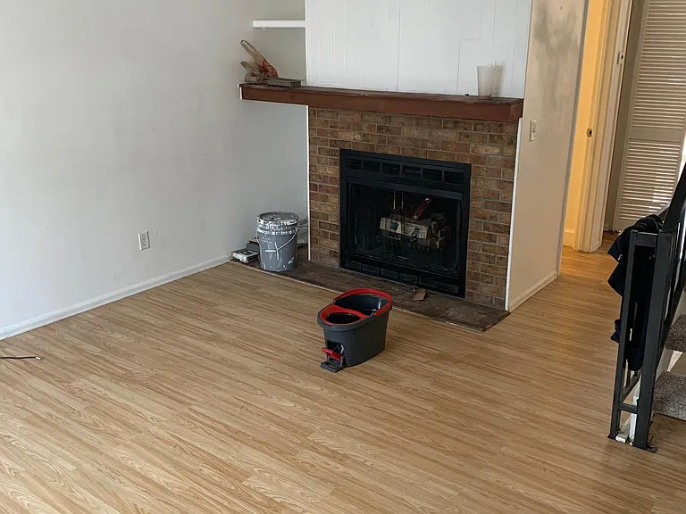 17671 E Loyola Dr — Photo 2
