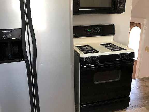 3rd image of 17509 Milburn Ave