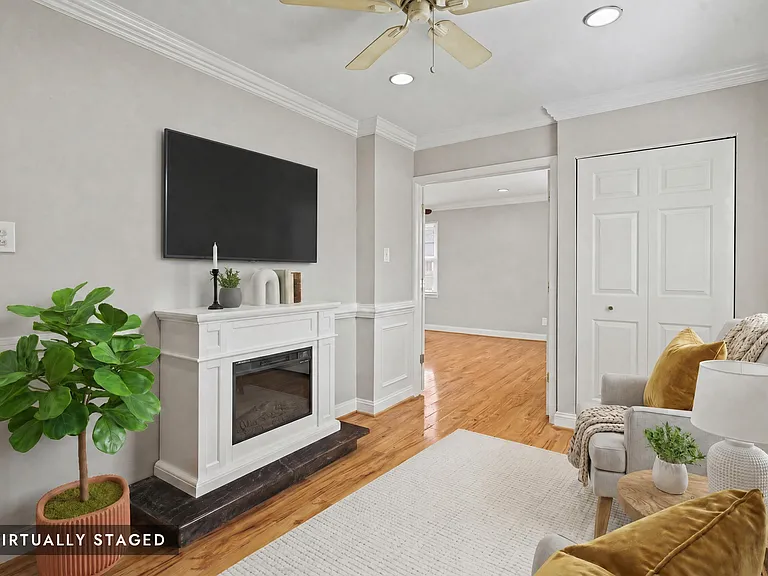8251 Clifton Farm Ct — Photo 20