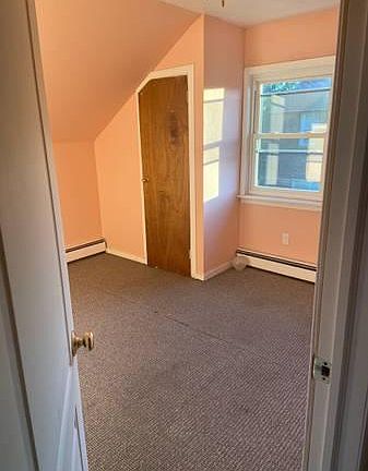 4th image of 187 E 10th St