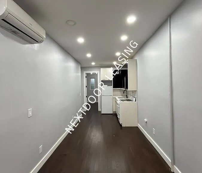 50 Jordan Ave #1 — Photo 4