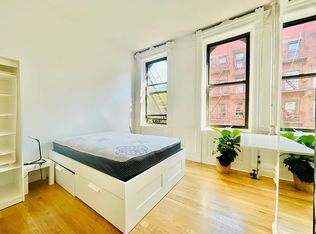168 Stanton St #2B, New York, NY 10002
