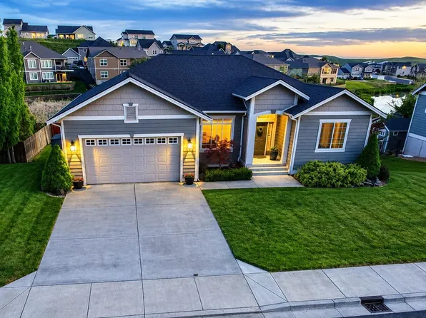 2325 NW Valley View Dr, Pullman, WA 99163