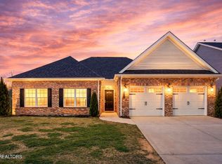 1225 Paul Lankford Dr, Maryville, TN 37801