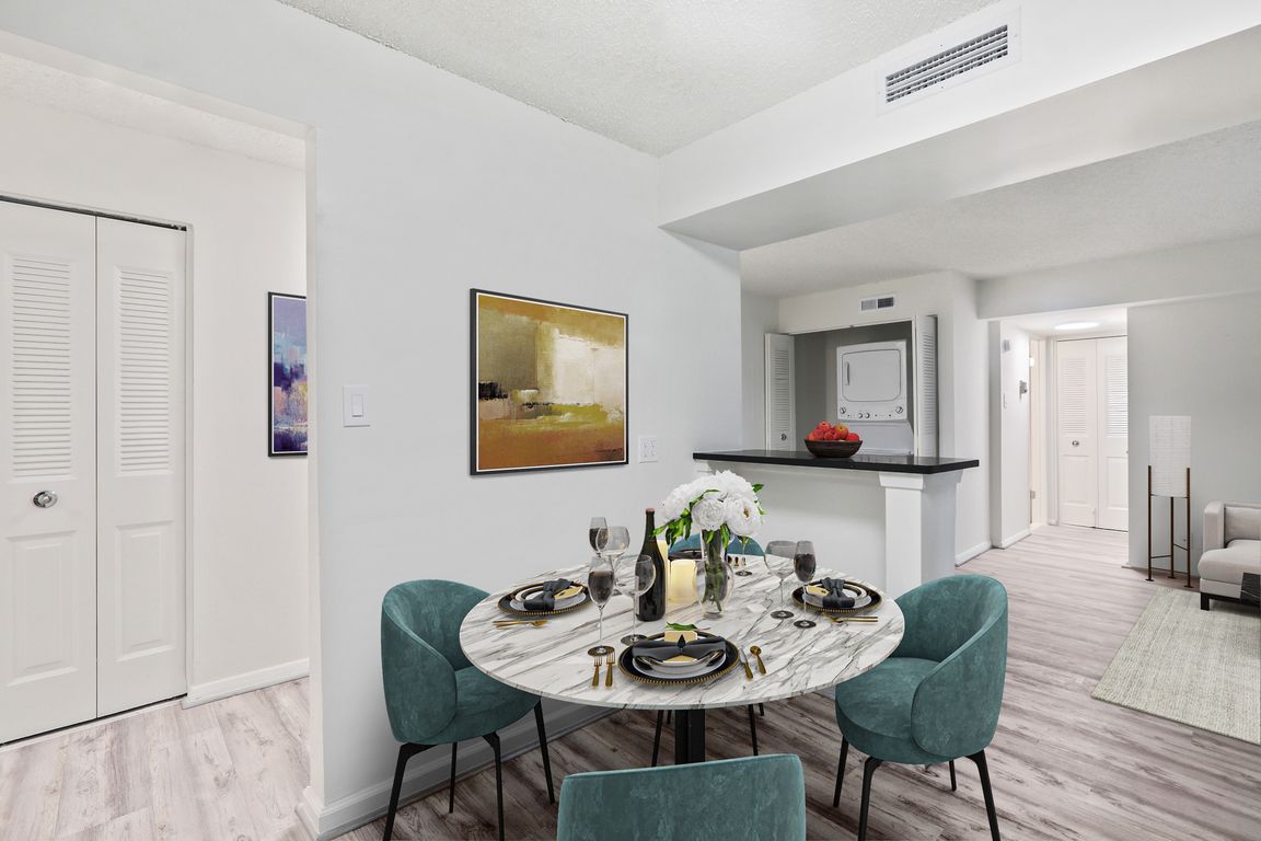 Breakfast Nook