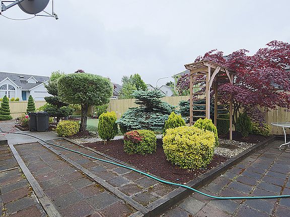 2nd image of 12833 SE 301st St