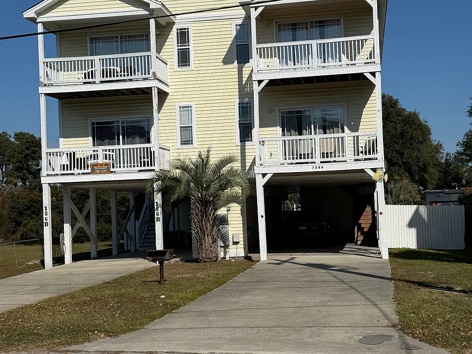 126A Woodland Dr #126A