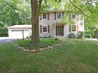 6261 Sweet Briar Ct, Loveland, OH 45140