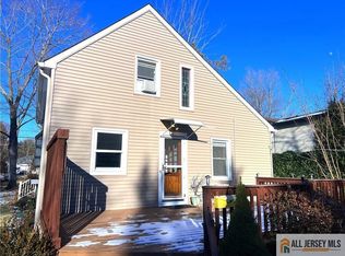 11 Plainsboro Rd, Cranbury, NJ 08512