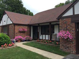 215 E Sycamore Ln, Frankfort, IN 46041
