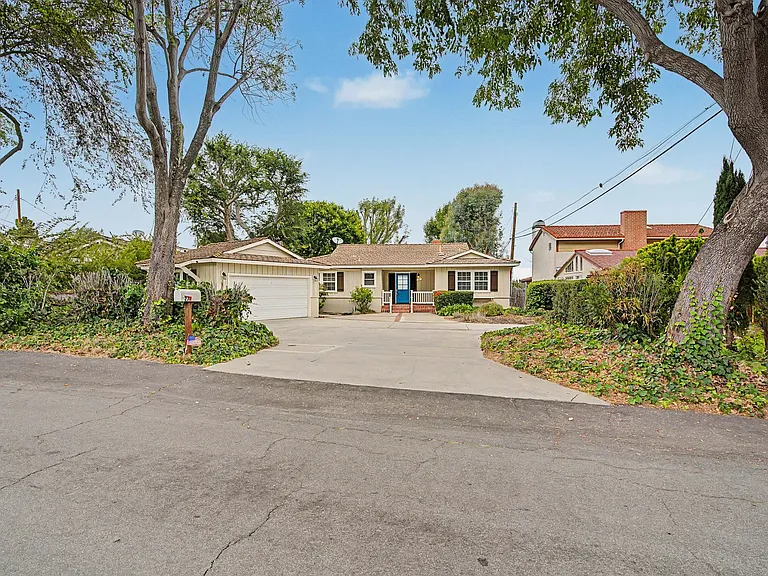 27 Ranchview Rd — Photo 37