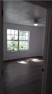 323 Bailey Rd — Photo 2