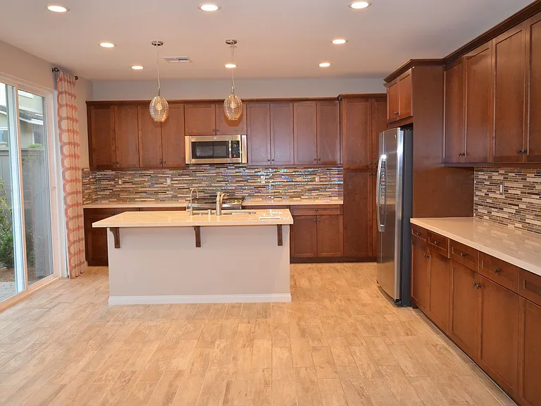 1005 Sea Glass Way — Photo 3
