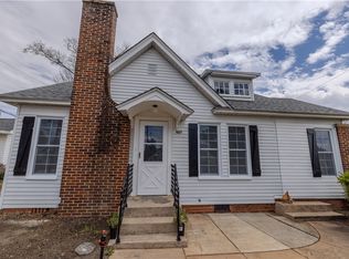 407 S Walnut St, Seneca, SC 29678