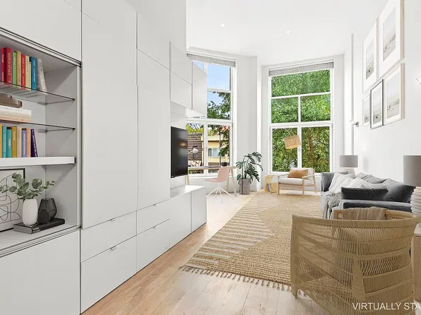 447 Humboldt St APT 2B, Brooklyn, NY 11211