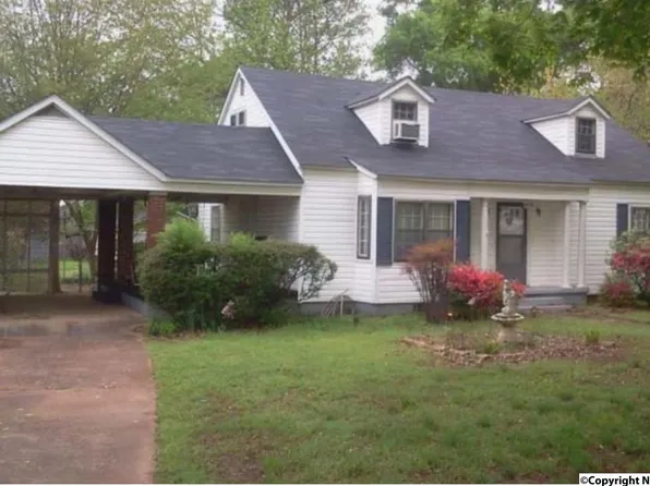 5637 Hunter Ln, Tanner, AL 35671