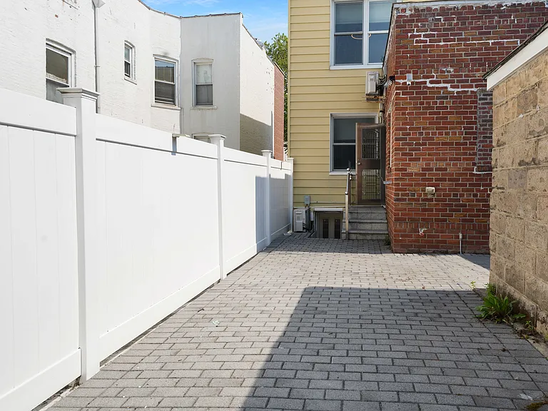 320 81st St — Photo 23