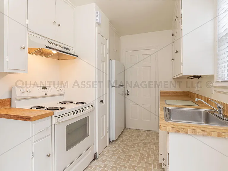 5034 N Bay Ridge Ave — Photo 10