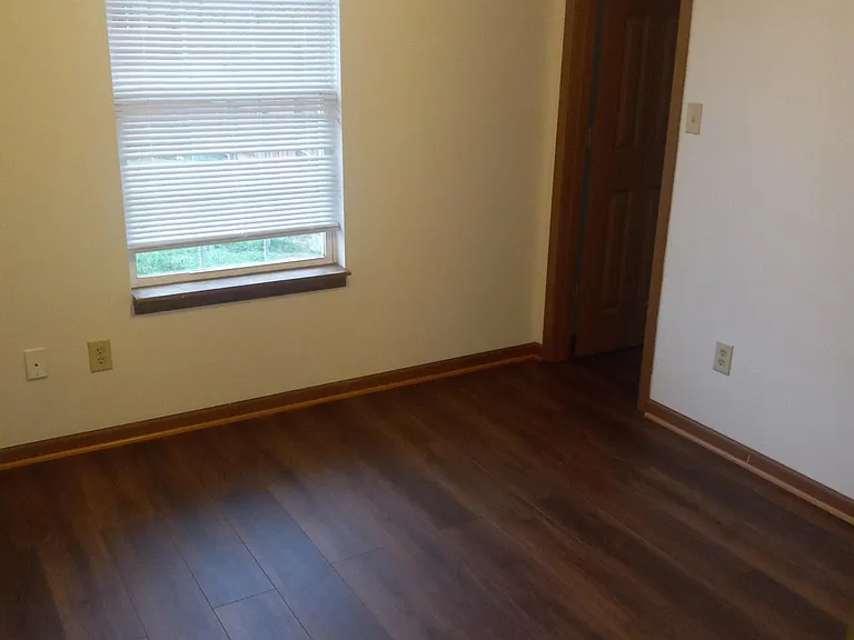 4075 Fair Oaks Dr — Photo 10