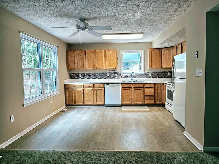 58 Bremer Dr — Photo 9