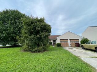 2720 Pendragon Ct, Chesapeake, VA 23323