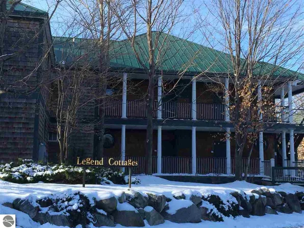 5820 Shanty Creek Rd Suite 7, Bellaire, MI 49615