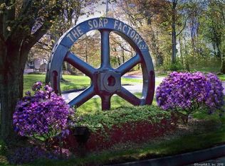 222 Williams St E APT 202, Glastonbury, CT 06033