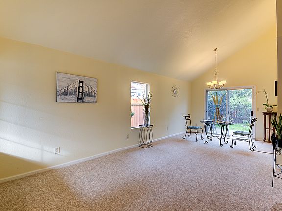 4th image of 5 Jeresa Ct