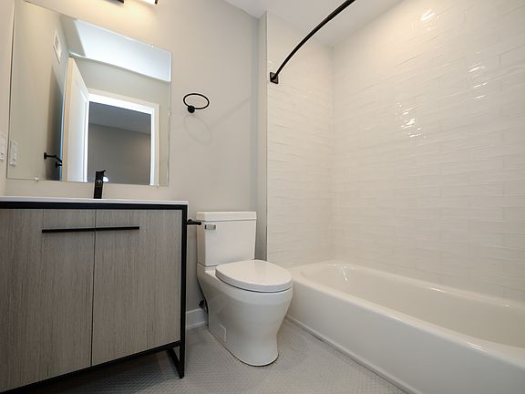 5th image of 1841-43 N 19th St #C2
