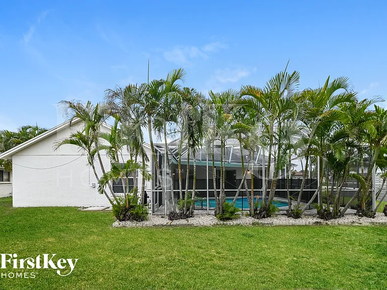 4404 SW 6th Pl — Photo 15