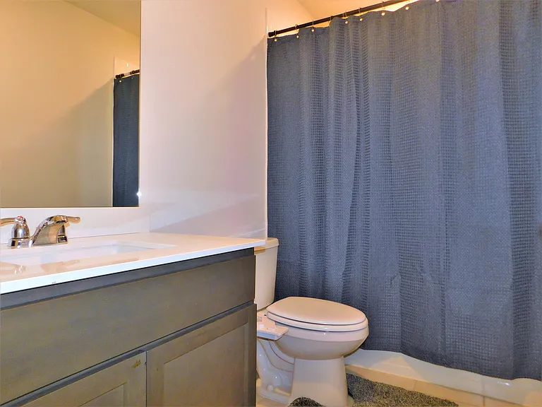 4025 Huntington Dr — Photo 20
