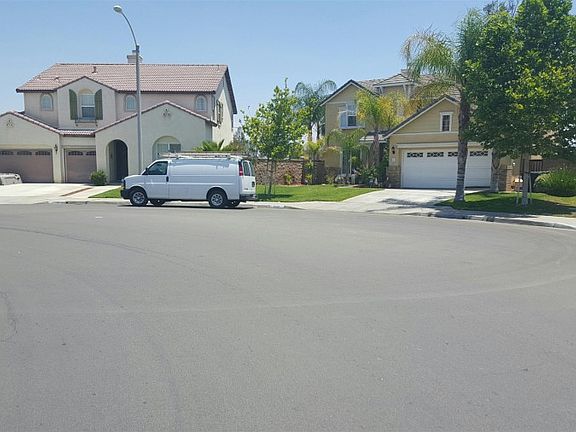5th image of 1585 Sweet Bay Dr