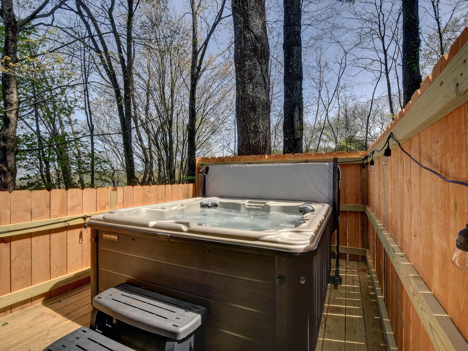 4 bed, 2200 sqft, $3,750 — Photo 2