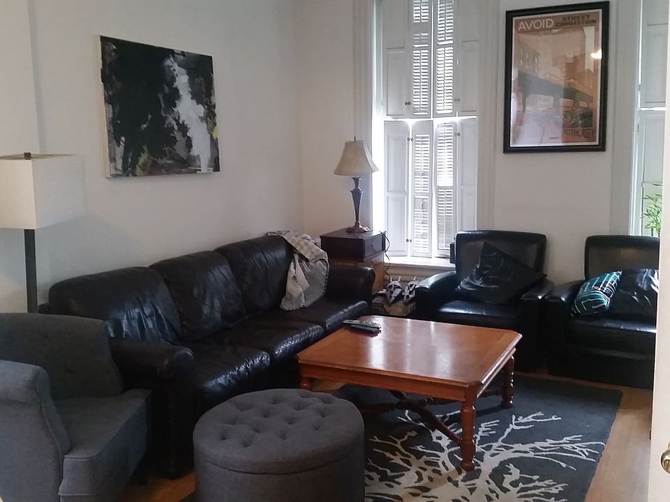 1St fl living room